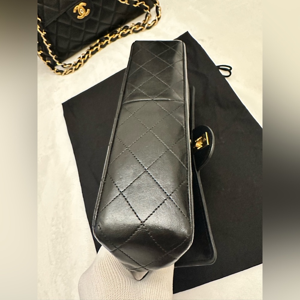 Chanel Lambskin Matelasse single Flap Chain ShoulderBag w/detachable mini wallet - Picture 8 of 15
